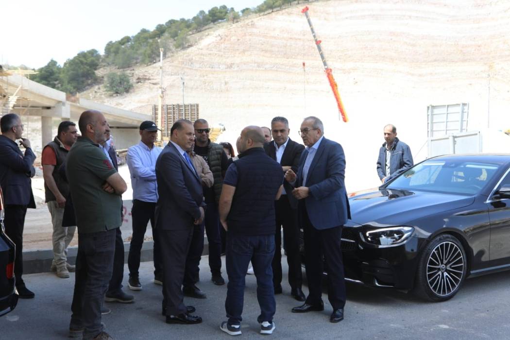 أبو السمن يتفقد مشروع تقاطع جسر المسلخ...صور