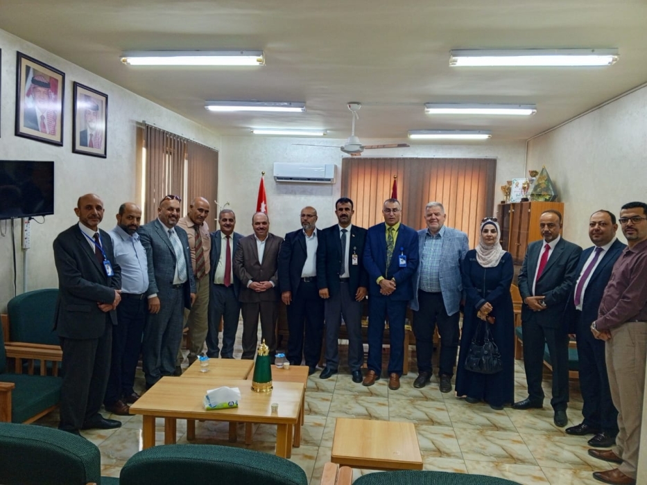 مديرو التربية في محافظة اربد يحتفلون باليوم الوطني للعلم الأردني بتربية بني كنانة
