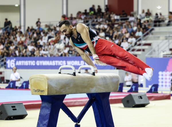 الأردني أبو السعود يحصد ميدالية ذهبية في كأس العالم للجمباز