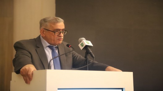 رئيس الجامعة الأردنية: يجب عدم نسيان أن أنظمة الذكاء الاصطناعي تستبيح حقوقنا وحرياتنا