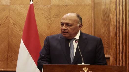 مصر تدعو إيران وإسرائيل لممارسة ضبط النفس