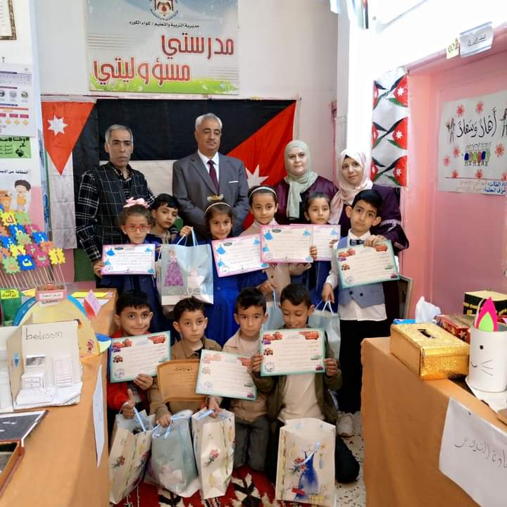 مدير الشؤون التعليمية في لواء الكورة يكرّم الطلبة الفائزين بمسابقة القارئ المتميز بمدرسة وداد السكاكيني