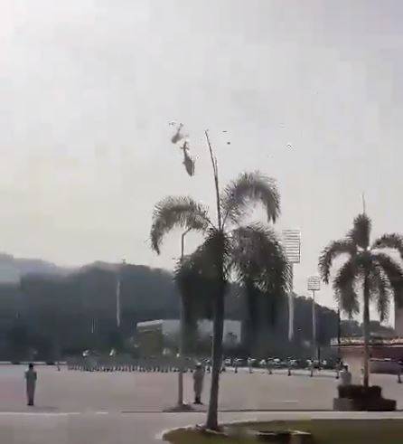 10 قتلى في اصطدام مروحيتين عسكريتين في ماليزيا