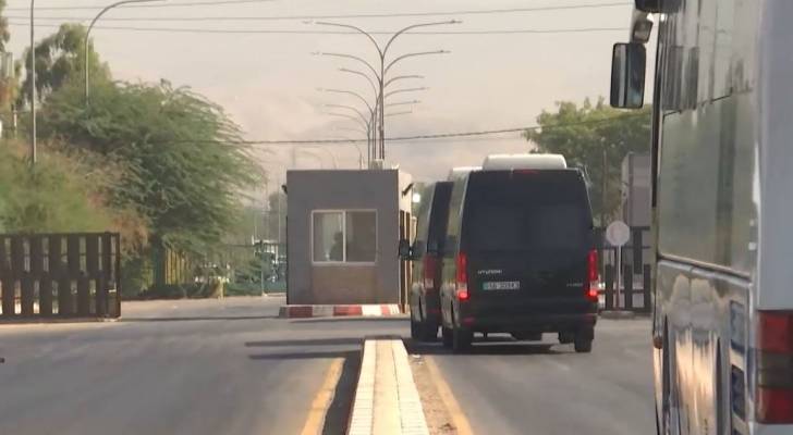 البدء بإعداد وثائق طلب العروض لمشروع تطوير جسر الملك حسـين