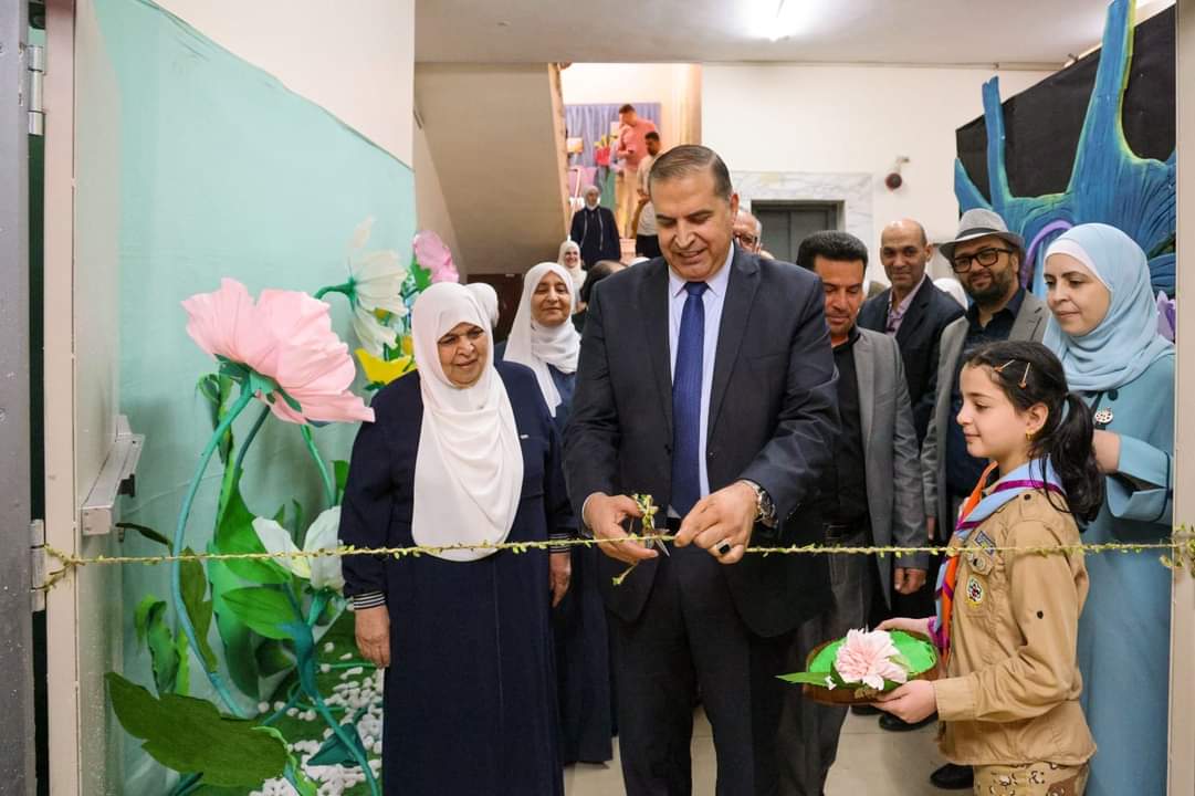 الشوابكة مندوبًا عن د. العجارمة يفتتح المعرض الفني السنوي لمدارس الرضوان. .... صور