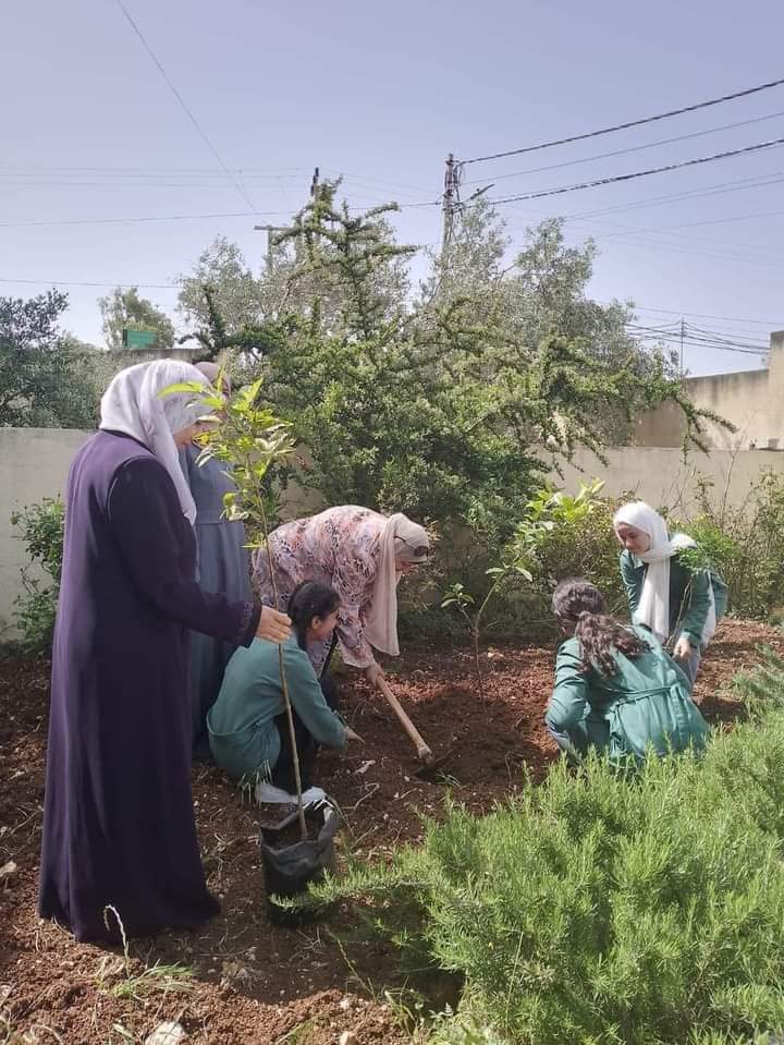 جمعية كفرسوم التعاونية تنفذ مبادرة بعنوان مدارسنا مسؤوليتنا