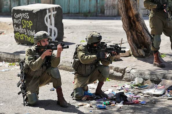 استشهاد فتاة فلسطينية برصاص الاحتلال شمال الخليل
