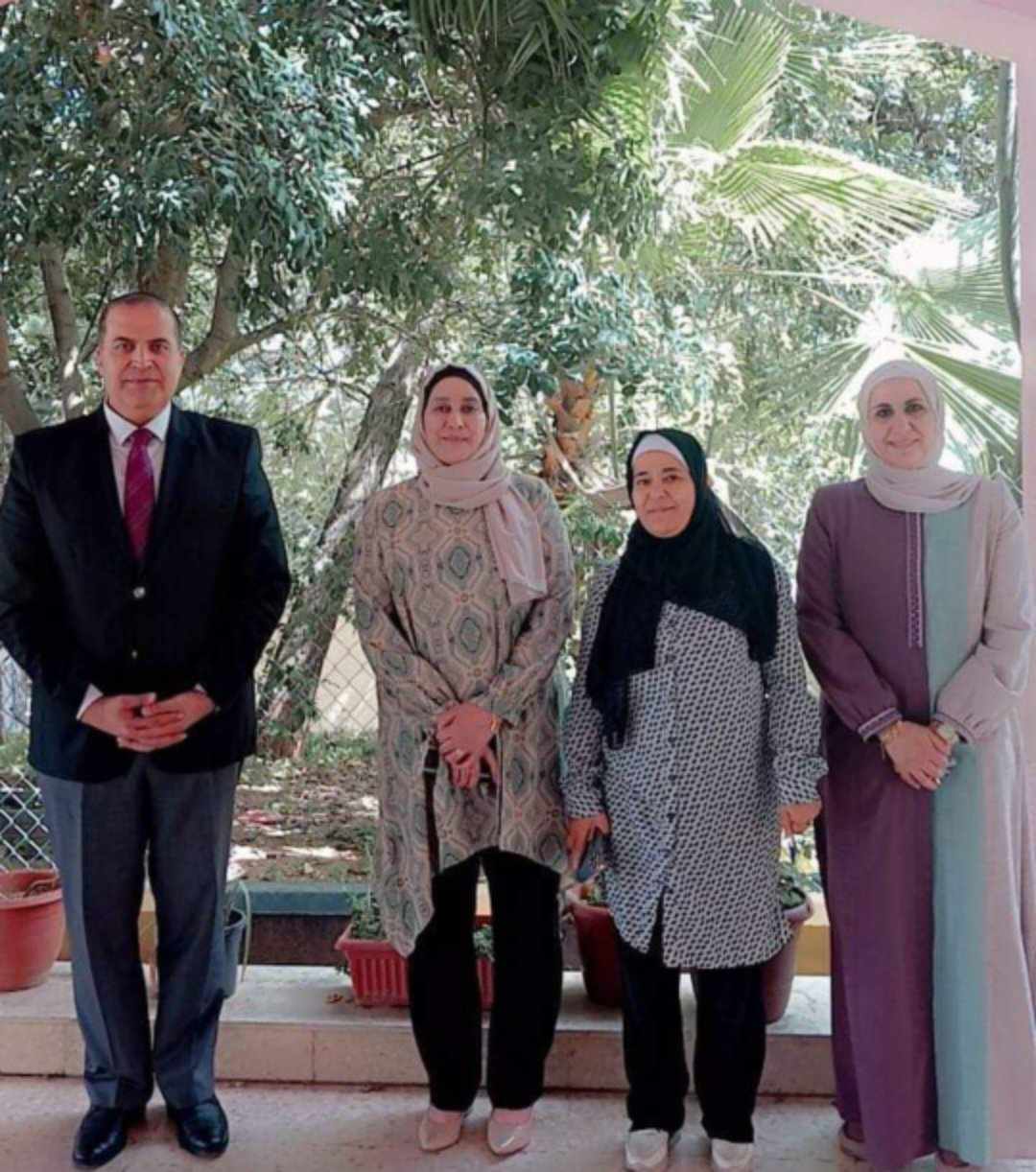 الشوابكة يتفقد مدرسة أم حذيفة الأساسية للبنات.