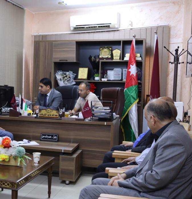 تربية البادية الشمالية الغربية تعقد اجتماعا لمناقشة تطوير التعليم المهني