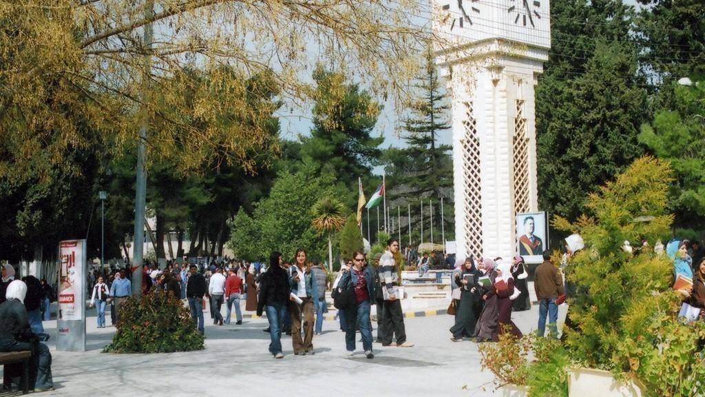 طلبة جامعيون يؤكدون أهمية المشاركة الفاعلة بالانتخابات النيابية المقبلة