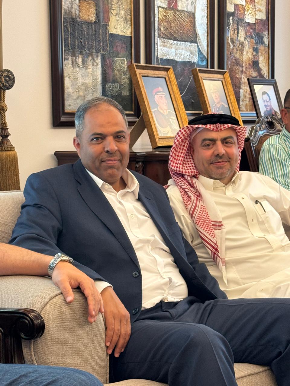 تكريم الطويسي تقديرا لجهوده في التعريف بالأردن وكنوزه الأثرية وتاريخه الحضاري...صور