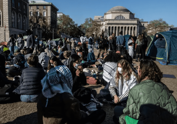 مجلس جامعة كولومبيا يحقق بتعاطي إدارتها مع الحراك