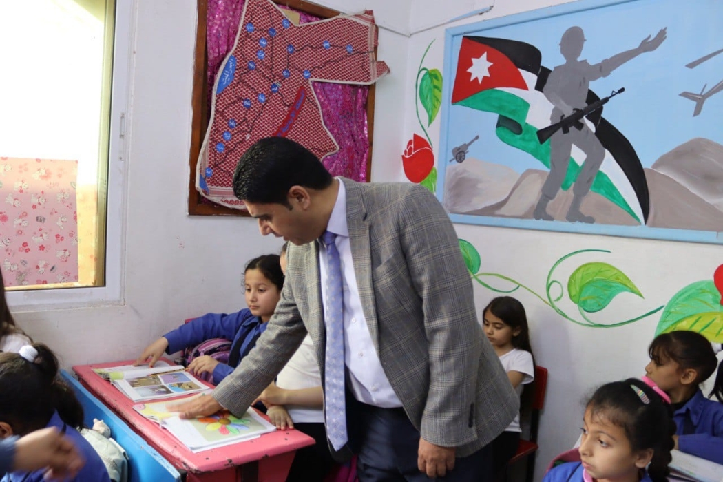 الشرفات يؤكد على أهمية التزام الطلبة بالدوام المدرسي