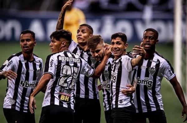 أتلتيكو مينيرو يعتلي صدارة الدوري البرازيلي