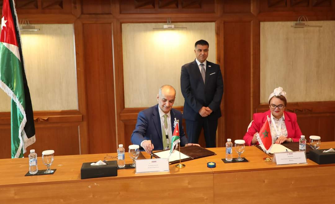مذكرة تفاهم بين المؤسسة التعاونية الأردنية ومكتب تنمية التعاون المغربي