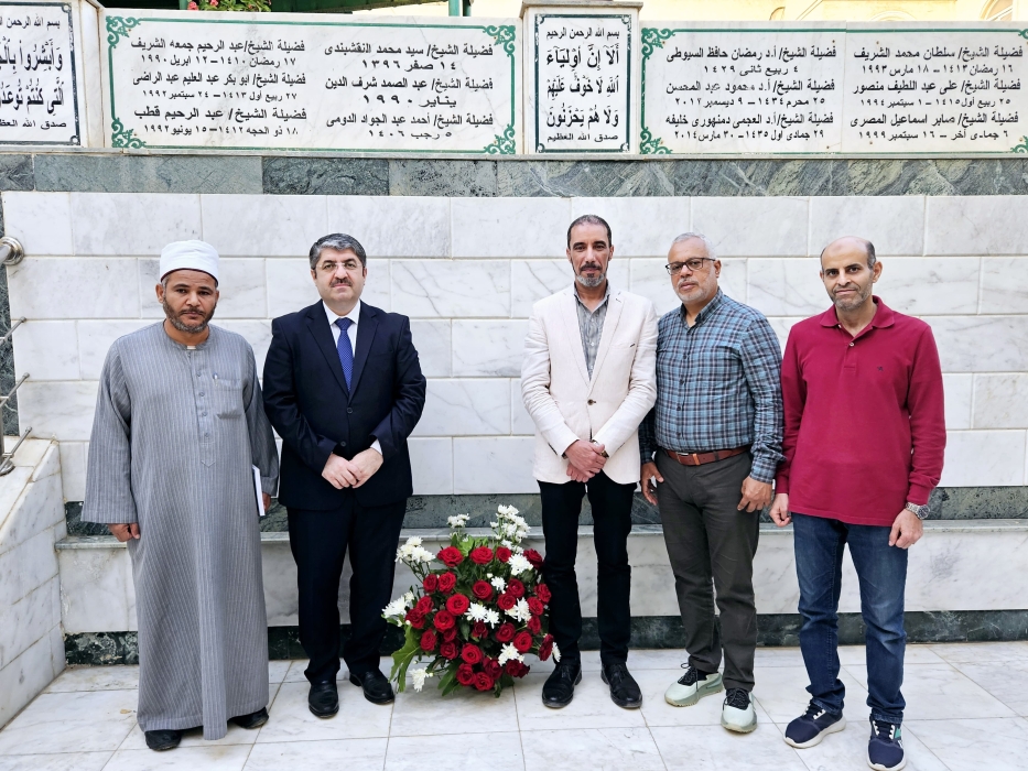 المبتهل المشهور شيخ المداحين سيد النقشبندي جده من أذربيجان...صور