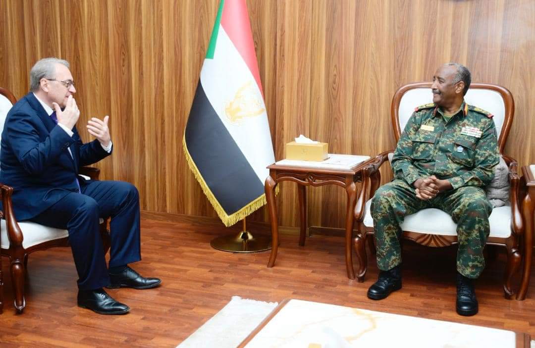 رئيس مجلس السيادة القائد العام للقوات المسلحة يؤكد حرص السودان على ترقية وتعزيز علاقاته مع روسيا...صور