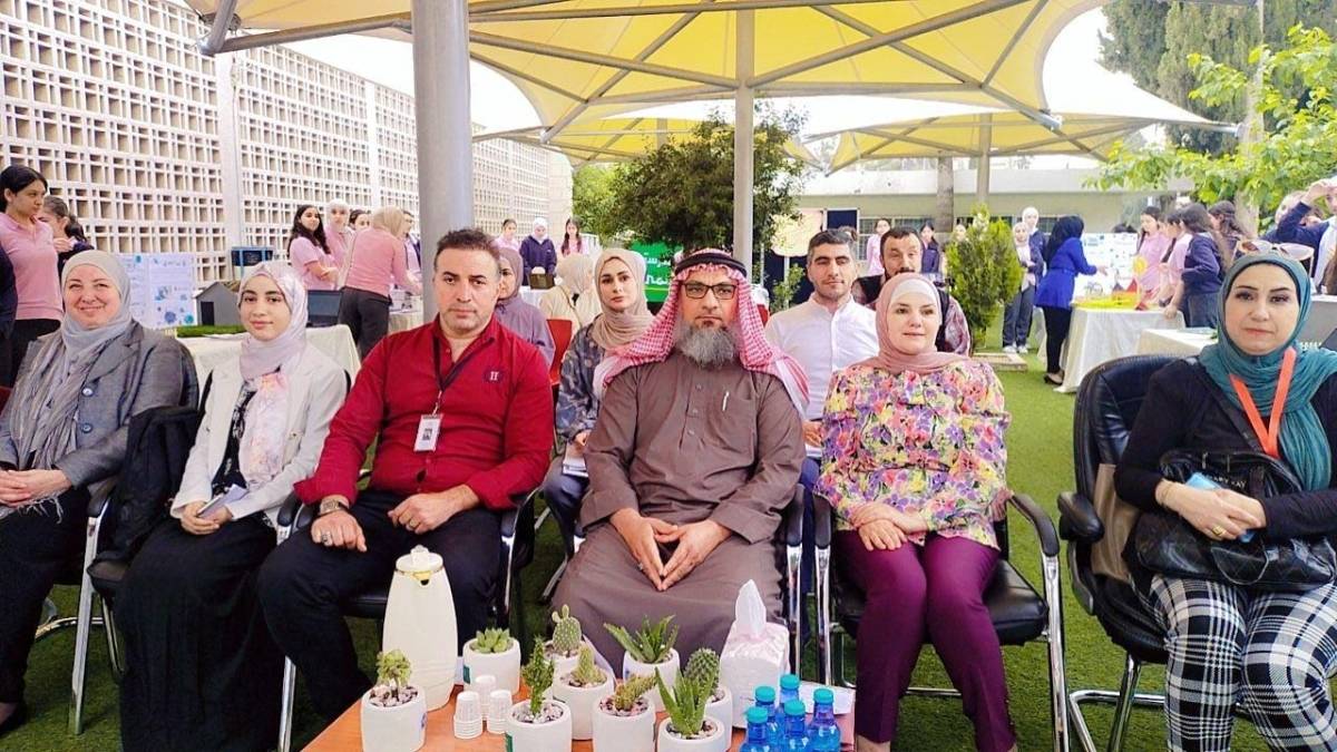 العطيوي يفتتح معرض مشاريع المدينة الخضراء وفعاليات مبادرة لمدرستي انتمي