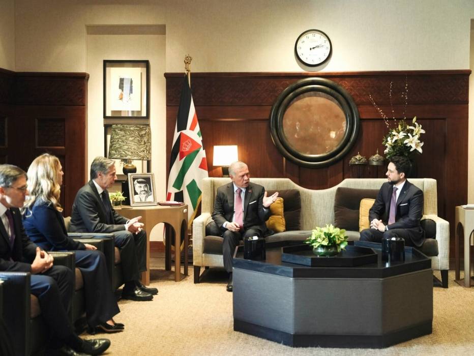 الملك يؤكد لبلينكن ضرورة الوقف الفوري لإطلاق النار في غزة
