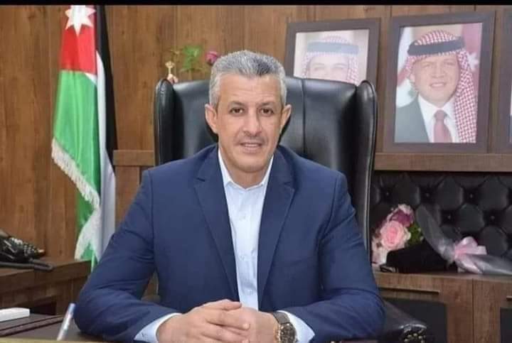 اخورشيدة يهنئ بعيد العمال : بسواعدكم نيني الوطن وننهض بالعمل والإنجاز