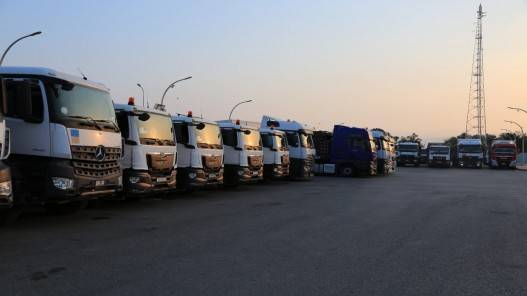 عاجل ..الأردن يدخل قافلة مساعدات إلى شمال قطاع غزة عبر معبر بيت حانون لأول مرة