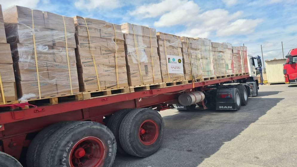 وزارة الخارجية: قافلتا المساعدات الأردنية المتجهة لغزة استمرتا بمهمتهما رغم الاعتداء الإسرائيلي