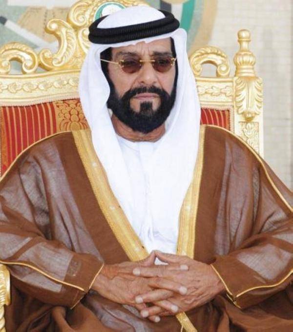 الإمارات تعلن الحداد وتنكس الأعلام لوفاة طحنون بن محمد