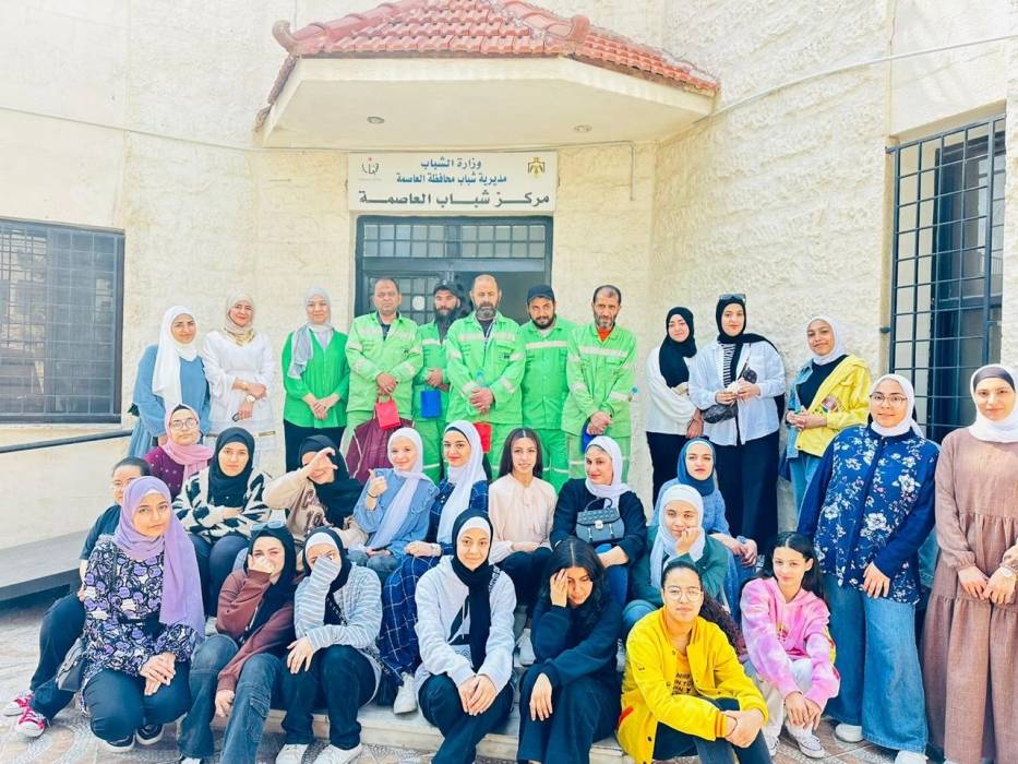 مركز شباب العاصمة يكرم عمال الوطن بمناسبة اليوم العالمي للعمال