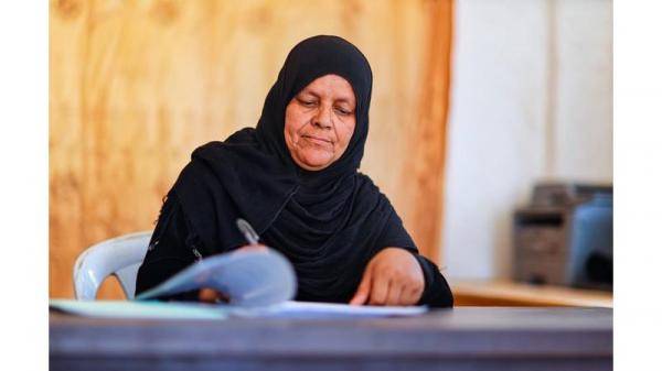 حمدة التوايهة.تفوز بجائزة أفضل أسرة منتجة على مستوى الوطن العربي