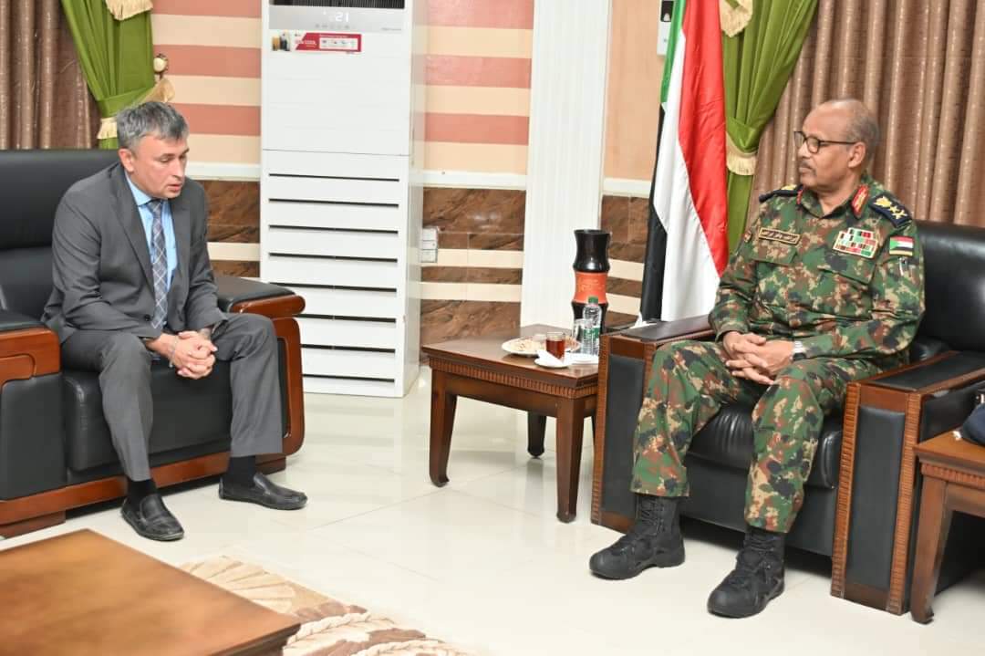 الفريق إبراهيم جابر يلتقي السفير الروسي بالسودان...صور