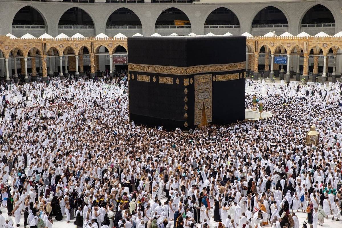 الشؤون الدينية للحرمين تدعو زائري وقاصدي الحرمين لتعظيم فضيلة يوم الجمعة