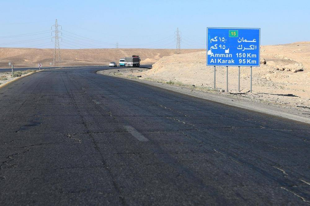 بدء مشروع صيانة جزء من الطريق الصحراوي اعتبارا من صباح غدٍ الأحد