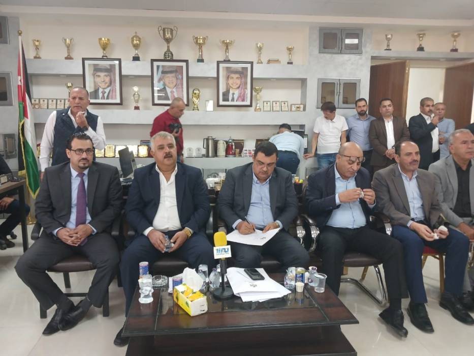 خرجا الرياضي يستضيف وزير الشؤون السياسية في ندوة حوارية حول قانوني الأحزاب والانتخاب