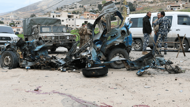 الغارديان: إسرائيل استخدمت سلاحا أمريكيا في حادثة مقتل 7 مسعفين جنوبي لبنان
