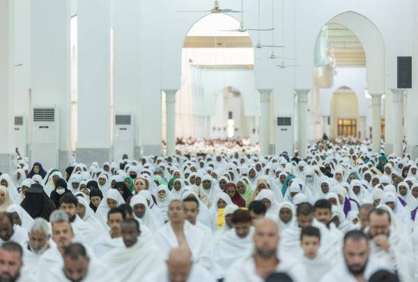 الحج .. بطاقة نسك الذكية تتيح لضيوف الرحمن تقييم الخدمات