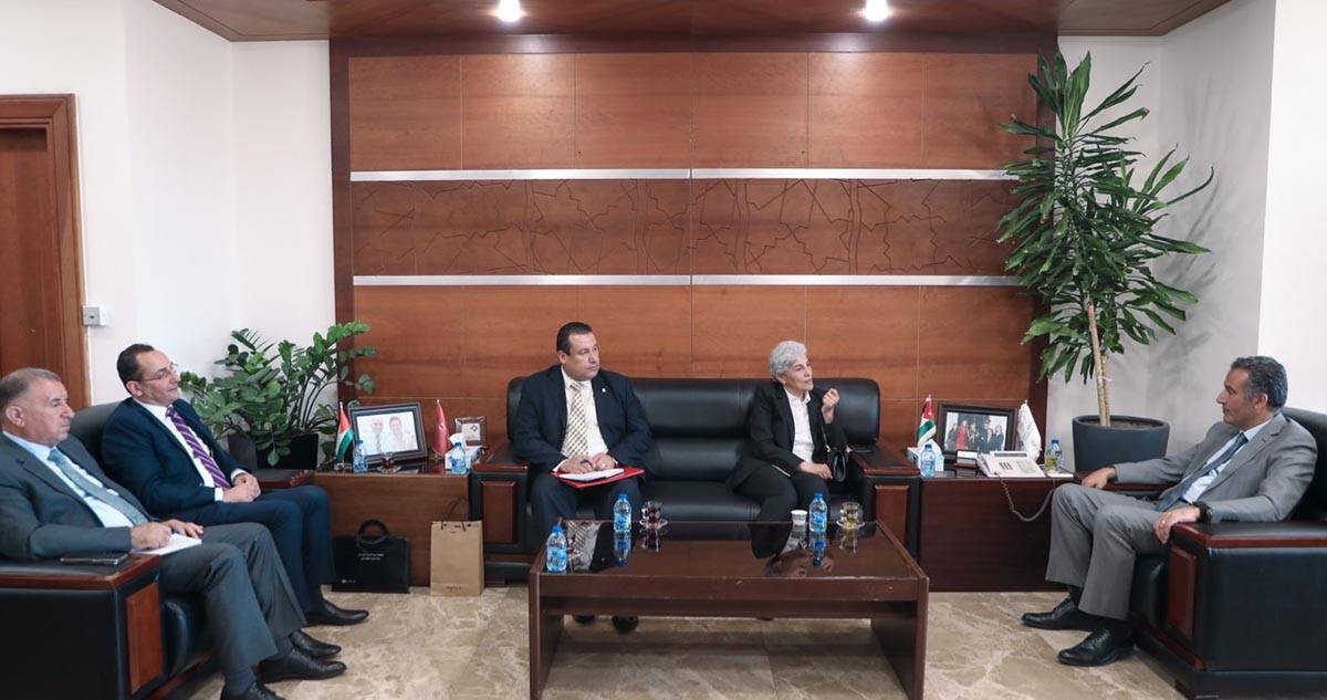 العقبة الخاصة والسفارة التونسية تبحثان التعاون
