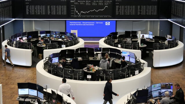 الأسهم الأوروبية تغلق عند مستوى قياسي مرتفع