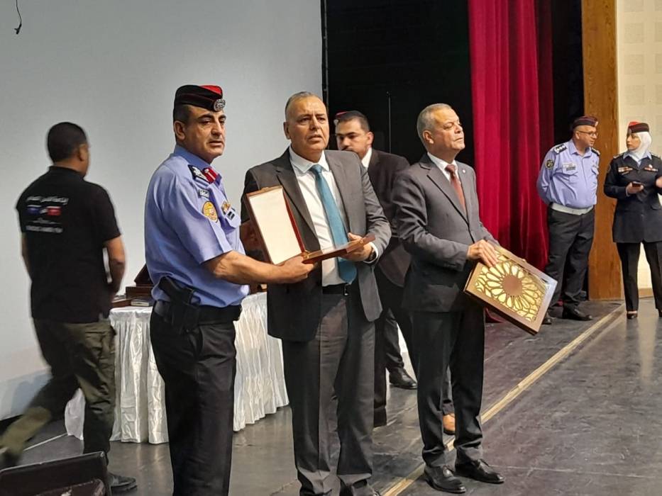 الجبور يرعى الاحتفال باليوم المرور العالمي وأسبوع المرور العربي في الزرقاء ...صور