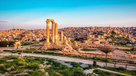 طقس دافئ فوق المرتفعات وحار في الأغوار والبحر الميت والعقبة