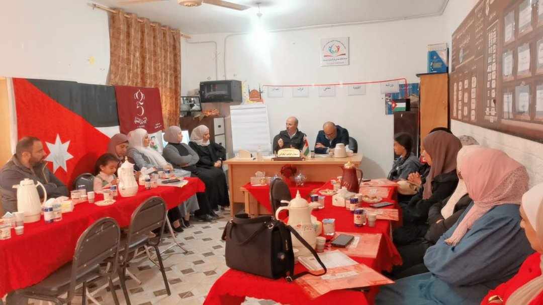 ورشة تدريبية بعنوان تثقيف معلمي ومعلمات في  تربية لواء القصر...صور