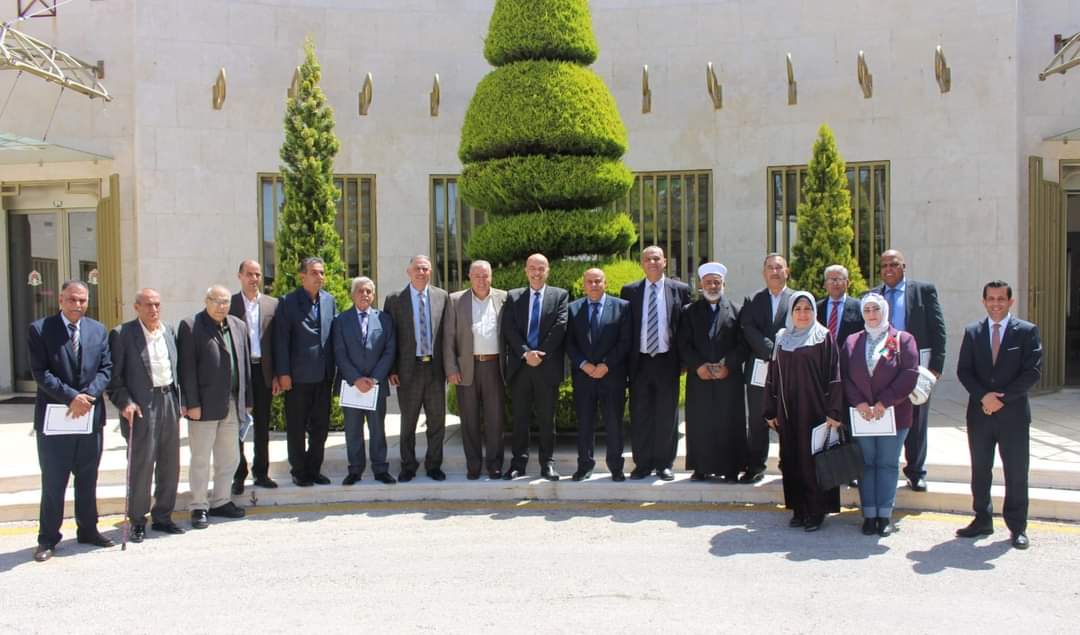 ملتقى متقاعدي جنوب شرق عمان العسكريين يزور الهيئة الهاشمية للمصابين العسكريين..صور