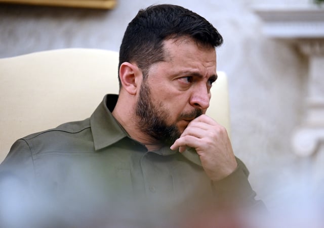 الرئيس الأوكراني يقيل المسؤول عن أمنه الشخصي