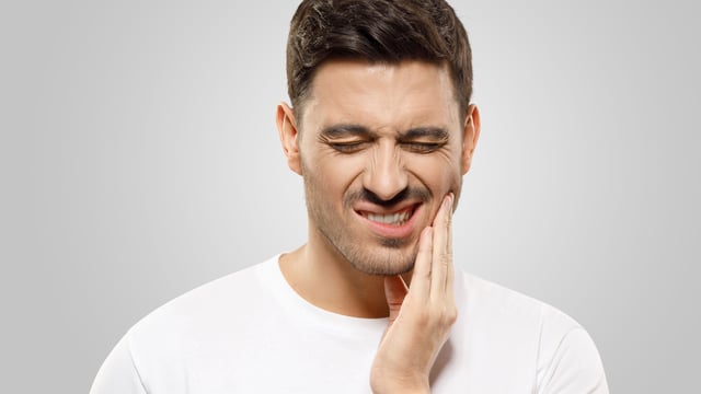 قد يؤدي إلى الوفاة.. احذروا تجاهل ألم الفك
