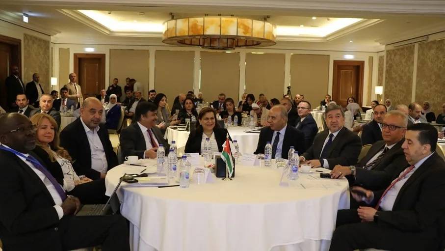 السَّقاف تفتتح أعمال ورشة مشروعات الشراكة بين القطاعين العام والخاص