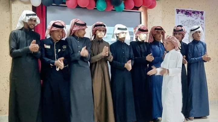 شبكة مدارس صرفا تحتفل بعيد الإستقلال