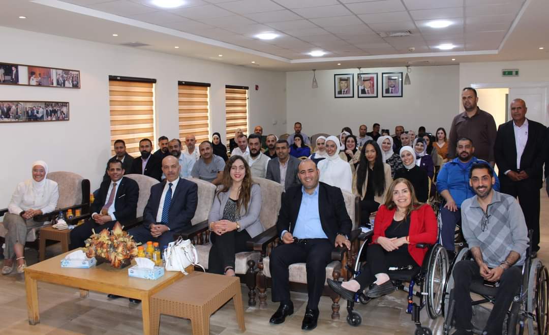 ورشة عمل حول برنامج التأهيل الوظيفي للمصابين العسكريين للعمل في قطاع السياحة...صور