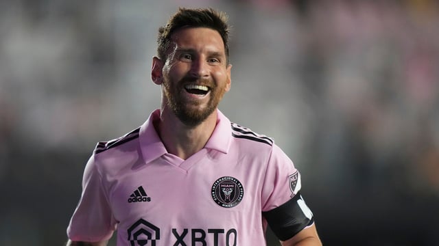 ليس برشلونة.. فريق إسباني يريد إعادة ميسي لإسبانيا