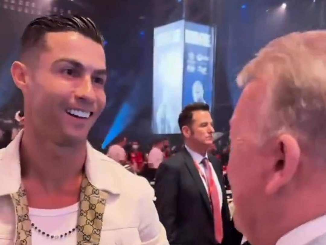 رونالدو يتوقع الفائز بالدوري الانجليزي