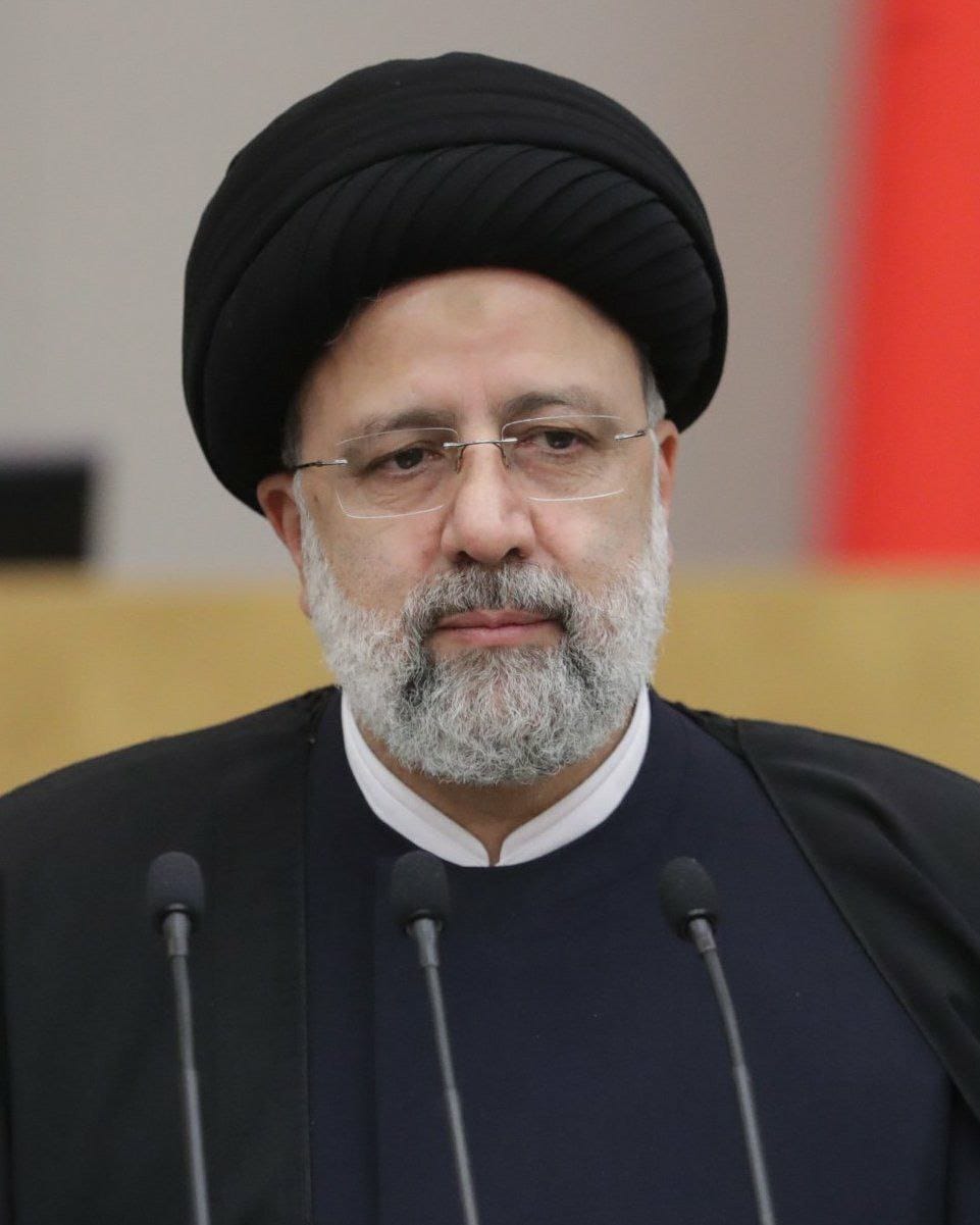 عاجل ..التلفزيون الرسمي الإيراني: لا توجد أي علامة حياة في حطام مروحية رئيسي