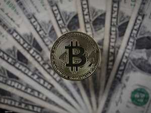 الدولار يتأرجح والعملات المشفرة تقفز بقوة